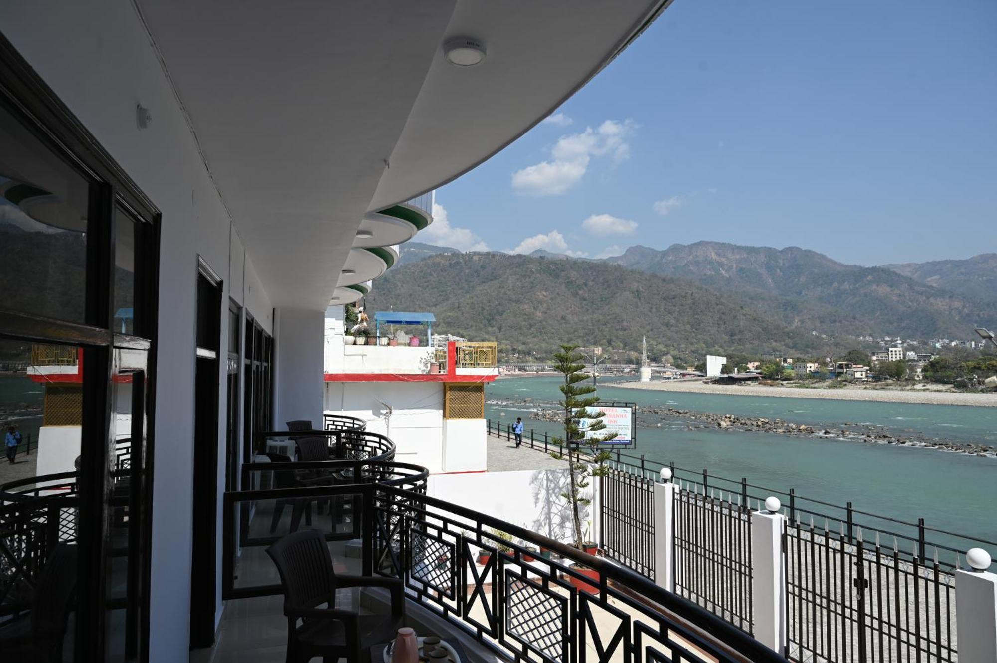Hotel Prasanna Inn Rishīkesh 外观 照片